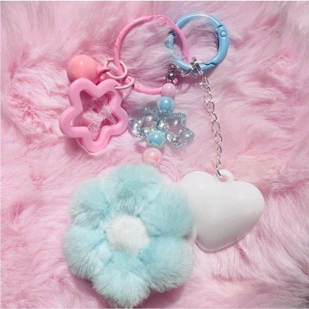 🌸Cute Pastel Keychain with Flower and Heart Charms